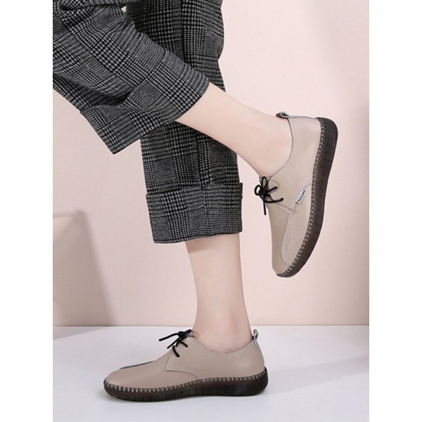 Women Brief Solid Color Slip-on Stitching Round Toe Flat Loafers Shoes